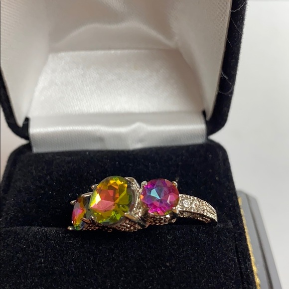 Magnificent three stone Mystic Topaz Sz 8 - Picture 6 of 7